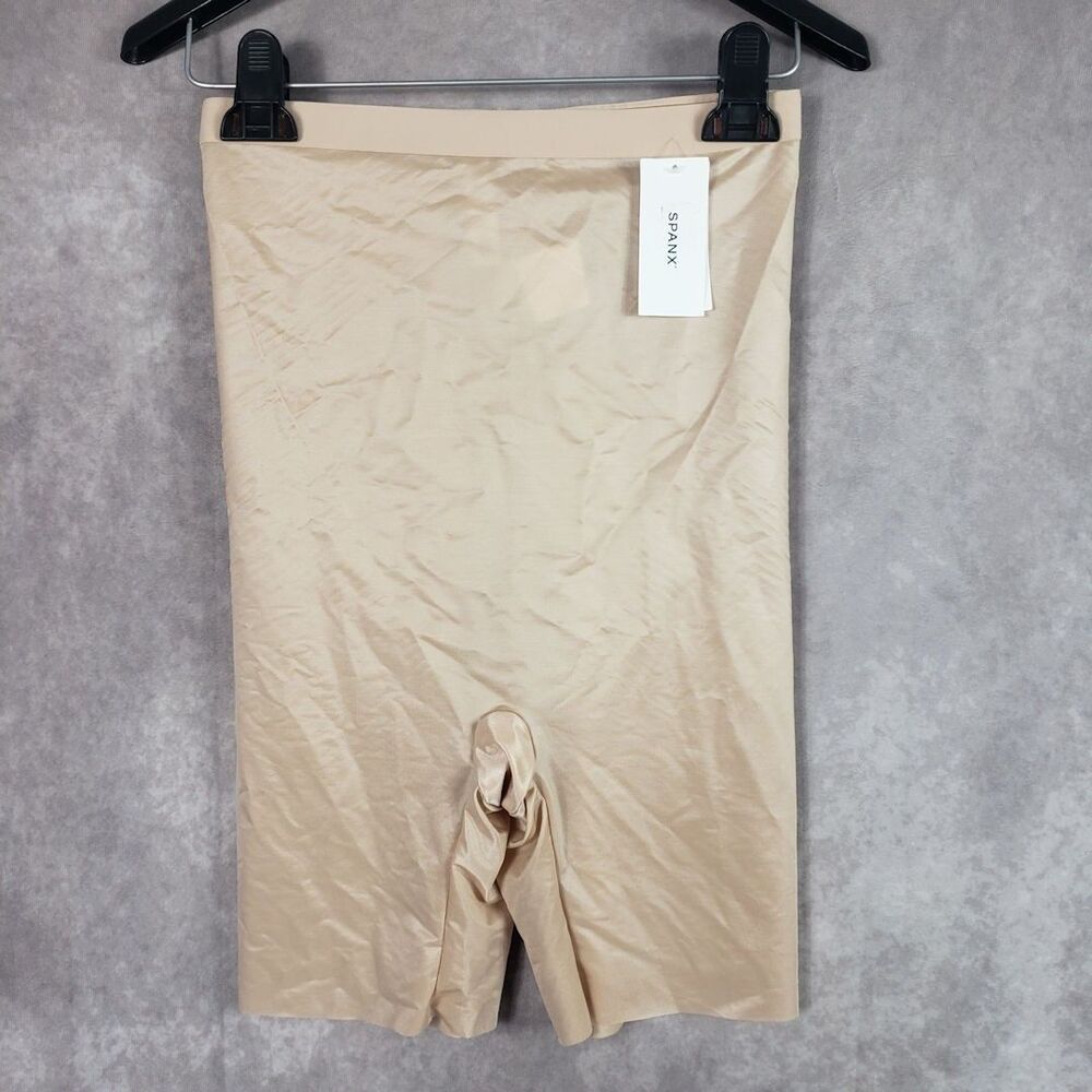 Spanx Shapewear Women's M Thinstincts 2.0 High Waisted Midthigh Short Beige